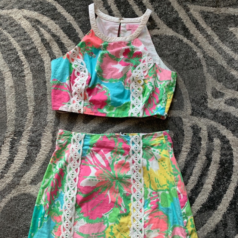 Lilly Pullitzer Size 00 Crop Top & Skirt Set